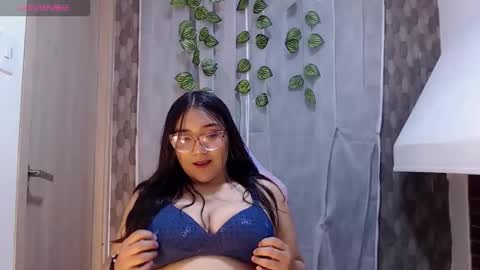 Snapshot of anyela_donecm chatting on March 27, 7:35 pm anyela_donecm online show from March 27, 7:35 pm