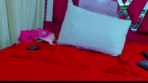 Anyela  online show from December 5, 8:00 am