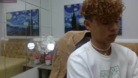 Snapshot of anyelotwink chatting on December 20, 12:01 pm anyelotwink online show from December 20, 12:01 pm