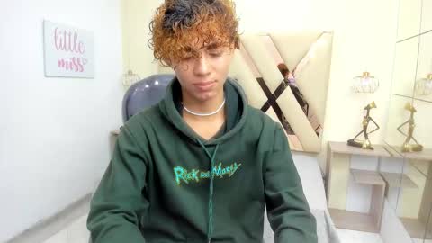 Snapshot of anyelotwink chatting on March 7, 8:50 pm anyelotwink online show from March 7, 8:50 pm