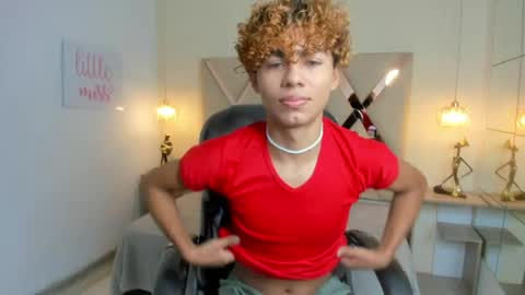 Snapshot of anyelotwink chatting on March 8, 8:12 pm anyelotwink online show from March 8, 8:12 pm