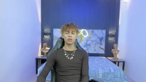 Snapshot of anyelotwink chatting on March 20, 5:01 am anyelotwink online show from March 20, 5:01 am