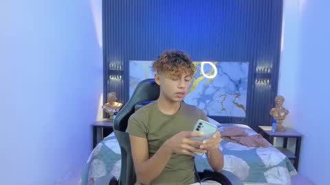 Snapshot of anyelotwink chatting on March 21, 4:28 am anyelotwink online show from March 21, 4:28 am