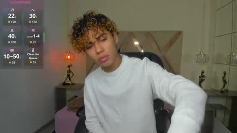 anyelotwink online show from May 11, 4:18 am