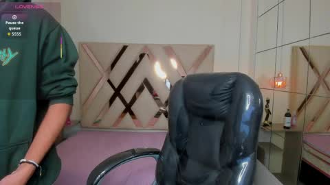 anyelotwink online show from May 23, 4:50 am