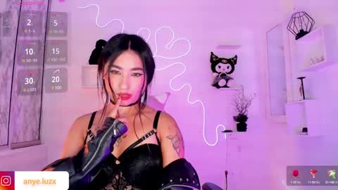 Snapshot of anyeluz_z chatting on February 24, 7:41 pm anyeluz_z online show from February 24, 7:41 pm