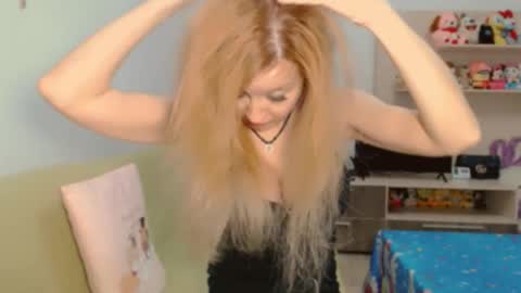 An online show from March 21, 9:18 pm