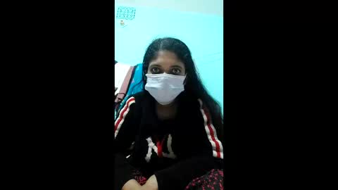 Snapshot of apa142817 chatting on January 16, 9:24 am Aparalux online show from January 16, 9:24 am