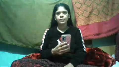 Snapshot of apa142817 chatting on February 11, 3:22 am Aparalux online show from February 11, 3:22 am