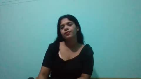 Snapshot of apa142817 chatting on April 8, 1:11 pm Aparalux online show from April 8, 1:11 pm