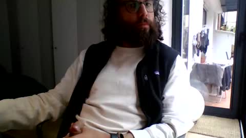 apc_3 online show from March 12, 9:26 am