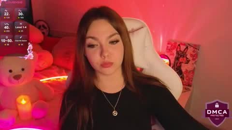 Aphelia online show from October 21, 4:51 pm