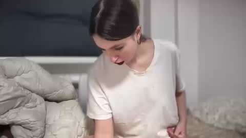 Snapshot of aphr0dite22 chatting on March 11, 7:42 pm aphr0dite22 online show from March 11, 7:42 pm