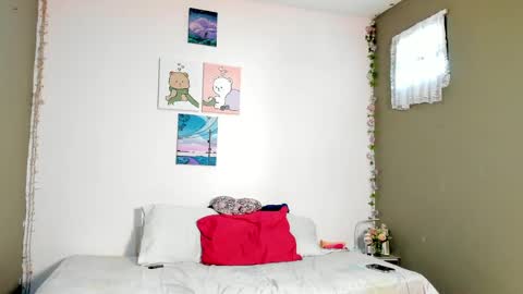 aphrodite_rosse online show from May 12, 5:10 pm