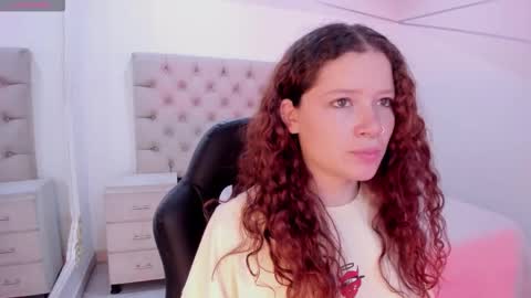 aphrodite online show from October 29, 8:43 pm