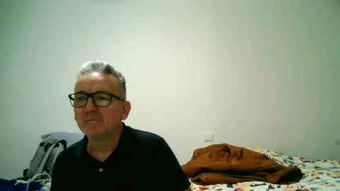 Snapshot of apixaba chatting on December 31, 7:29 pm furry bear online show from December 31, 7:29 pm