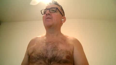 Snapshot of apixaba chatting on February 23, 9:16 pm furry bear online show from February 23, 9:16 pm