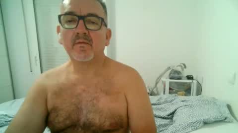 Snapshot of apixaba chatting on September 11, 9:59 pm furry bear online show from September 11, 9:59 pm
