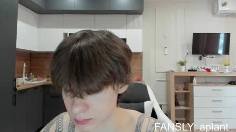 aplant_ online show from February 7, 11:14 am