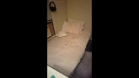 Babyred0211 online show from March 30, 3:51 am