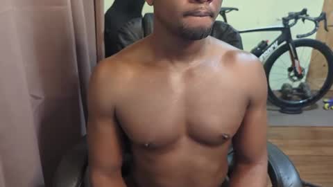 apollodarkmn online show from May 9, 2:22 pm