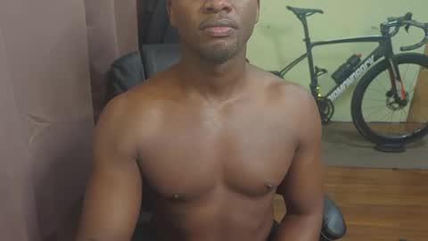 apollodarkmn online show from May 18, 5:41 pm