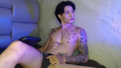 Snapshot of apolo01_ chatting on October 2, 6:48 pm Apolo online show from October 2, 6:48 pm