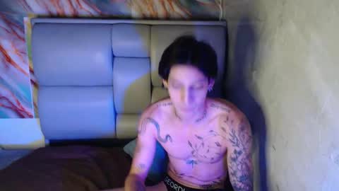 Snapshot of apolo01_ chatting on October 7, 11:57 pm Apolo online show from October 7, 11:57 pm