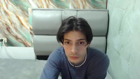 Snapshot of apolo01_ chatting on October 12, 9:03 pm Apolo online show from October 12, 9:03 pm