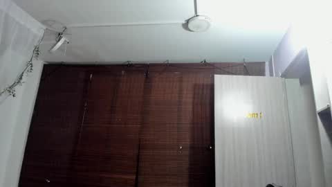 Snapshot of apolo_bianco_ chatting on December 3, 11:33 am APOLO online show from December 3, 11:33 am