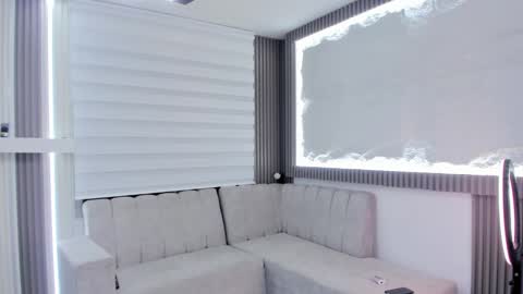 Snapshot of apolo_bianco_ chatting on February 28, 10:09 am APOLO online show from February 28, 10:09 am