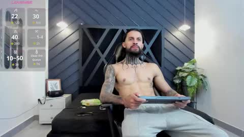 Snapshot of apolo_bianco_ chatting on September 9, 11:37 pm APOLO online show from September 9, 11:37 pm