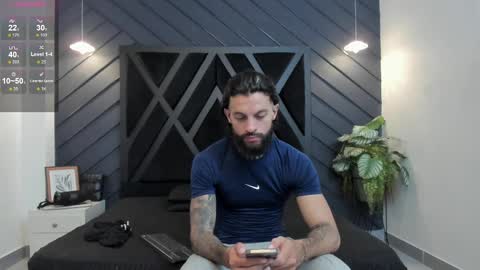 Snapshot of apolo_bianco_ chatting on September 15, 11:16 pm APOLO online show from September 15, 11:16 pm