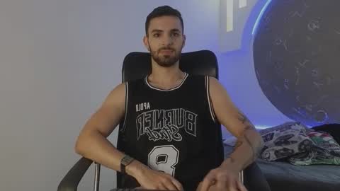 Apolo Lux  online show from February 8, 8:34 pm