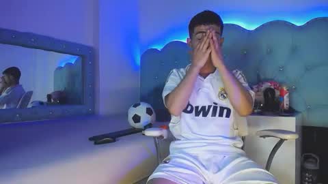 Apolo Richards online show from February 22, 8:18 pm