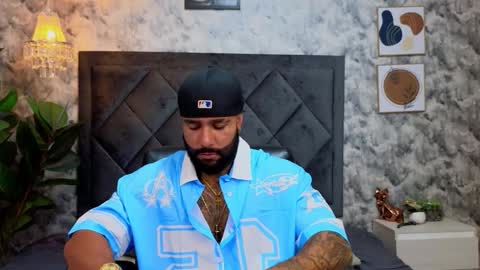 Apolo online show from November 2, 9:06 pm