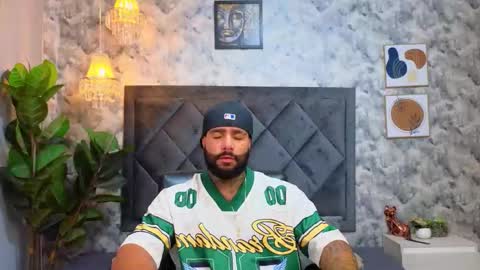 Apolo online show from November 4, 8:52 pm