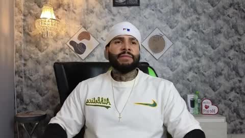 APOLO  online show from April 6, 10:11 pm