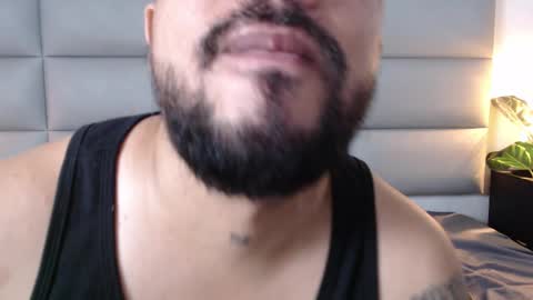 Snapshot of apolomarcos_ chatting on March 8, 10:24 pm marcos online show from March 8, 10:24 pm