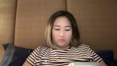 Snapshot of apple_pie_love chatting on October 19, 9:21 am Anika online show from October 19, 9:21 am