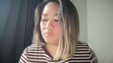 Snapshot of apple_pie_love chatting on November 9, 7:50 am Anika online show from November 9, 7:50 am