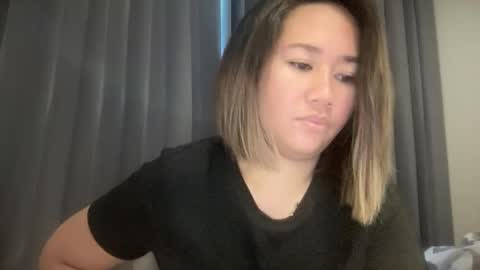 Snapshot of apple_pie_love chatting on November 11, 7:19 am Anika online show from November 11, 7:19 am