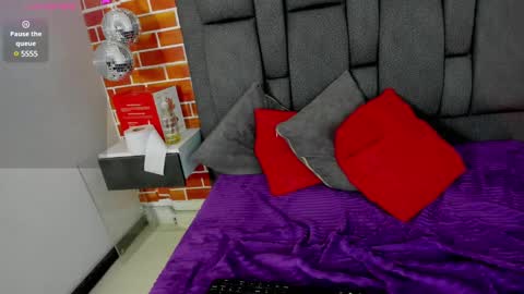 Snapshot of appolo_jay chatting on January 14, 12:00 am appolo online show from January 14, 12:00 am