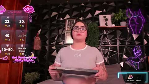 apprilfoxx online show from January 19, 12:53 pm