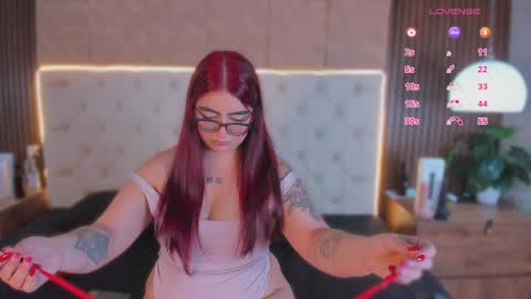 apriilfox online show from March 31, 4:02 am