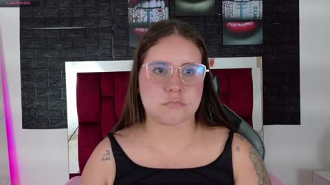 Snapshot of april1_sc chatting on September 30, 2:33 pm April SC online show from September 30, 2:33 pm