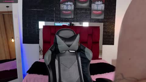 Snapshot of april1_sc chatting on October 10, 2:05 pm April SC online show from October 10, 2:05 pm