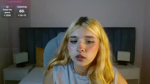 Snapshot of april__bunny chatting on December 12, 7:37 pm April Bunny online show from December 12, 7:37 pm