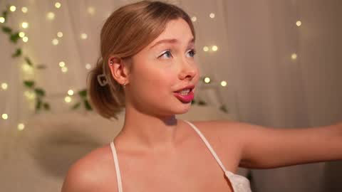  BETH  NEXT STREAM ON WEDNESDAY online show from December 13, 2:49 pm