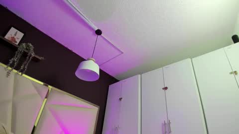 April online show from January 10, 11:45 am